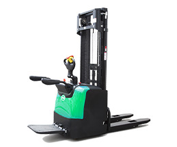 Gerbeur à conducteur porté